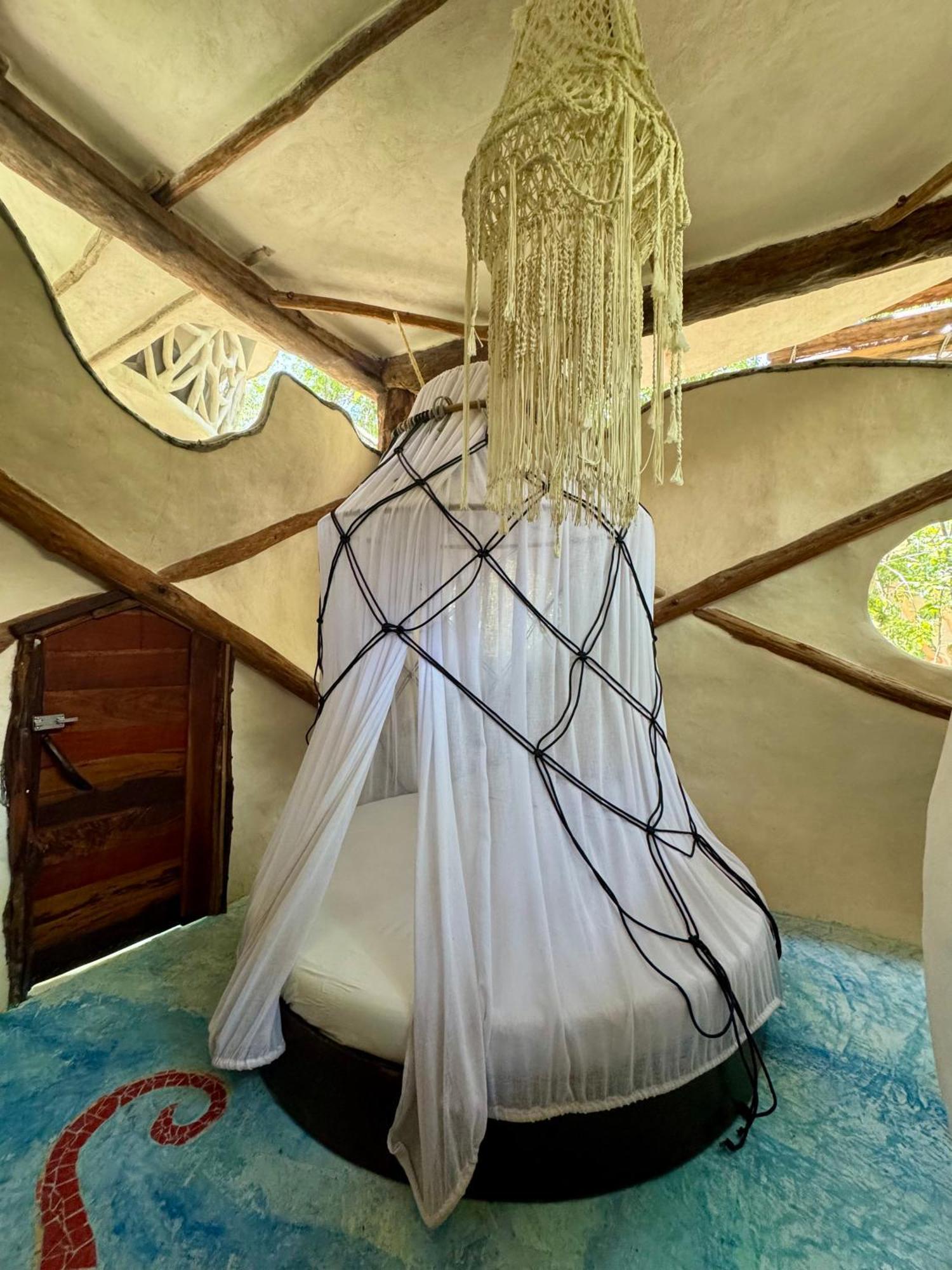 ホテル Ikalar アクマル エクステリア 写真
